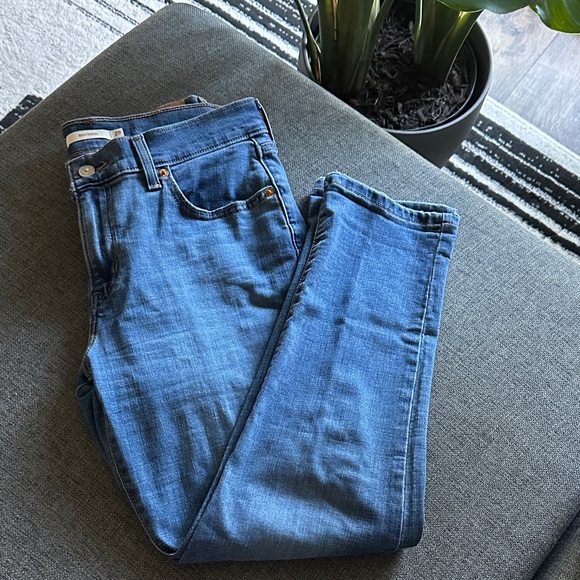 Levi's Denim - Levi's Women's Boyfriend Jeans in Blue